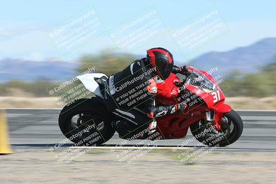 media/Nov-16-2025-Race Pace (Sun) [[8c5fa54630]]/Non Verified Riders (1st 20 Minutes)/3-Turn 3 Inside (11am)/